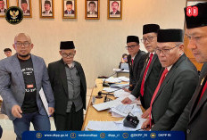 DKPP Sidang Ketua dan Anggota Bawaslu Garut Terkait Dugaan Pelanggaran Etik