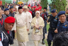 H. Abdul Rahman dan Guntur Muchtar Daftar ke KPU Kota Jambi Diantar Ribuan Pendukung