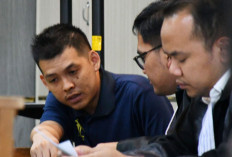 Ko Apex Jalani Sidang Perdana Kasus Pemalsuan Dokumen dan Penggelapan 