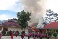 Kebakaran Landa SMKN 5 Kerinci, Perpustakaan dan Ruang Olahraga Rusak Parah