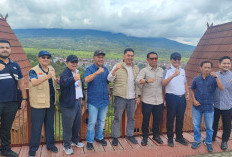 Jenderal (Purn) Nazali Lempo dan Prof Firwan Tan Dukung Pasangan Deri-Aswanto