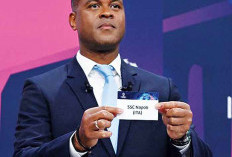 Patrick Kluivert Dipecat 