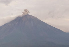 Gunung Semeru Erupsi Berulang, Warga Diimbau Waspada