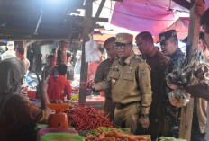 Jelang Nataru, Bupati Sidak Pasar Untuk Cek Stabilisasi Harga Pangan