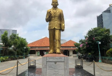 Meski Dari Keluarga Berada, Tapi Mudah Bergaul Dengan Siapapun