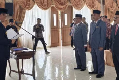 Pj Bupati Vahrial Lantik Tiga Pejabat Eselon II di Kabupaten Tebo