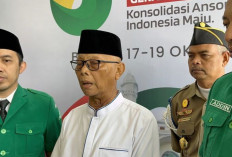 apat menjalankan pemerintahan dengan memberantas praktik korupsi di kalangan aparat negara.