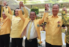 Bahlil Menyangka Jokowi Kader Golkar Karena Kenakan Kemeja Kuning