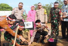 Polres Bungo Tanam 2.305 Pohon dalam Peringatan Hari Bhayangkara ke-78