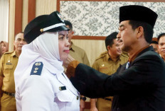 Pj Bupati Raden Najmi Lantik Pejabat Eselon III dan IV