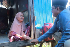 Bupati Tanjabbar Bantu Warga Miliki Rumah Layak Huni