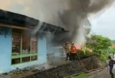 Korsleting Listrik, Satu Unit Rumah di Bungo Ludes Terbakar