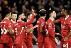 Liverpool Naik Puncak, Forest Tembus Tiga Besar