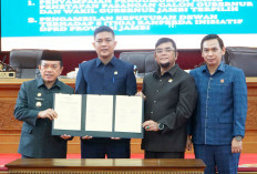 DPRD Provinsi Jambi Setujui Tiga Ranperda Jadi Perda