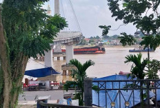 Tongkang Batu Bara Sulit Melintas, Pemprov Berencana Keruk Sungai Batanghari 