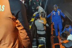 Tim SAR Evakuasi Tujuh Korban Kapal Wisata Tenggelam di Labuan Bajo