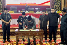 DPRD dan Pemerintah Provinsi Jambi Sahkan APBD Perubahan 2024