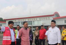 Wabup Tri Wahyu Hidayat Didampingi Edi Purwanto Tinjau Bandara Bungo