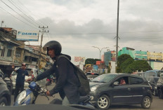 Warga Kota Jambi Resah, Juru Parkir Liar dan Pak Ogah Ganggu Ketertiban Lalu Lintas