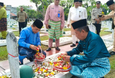  Ziarah ke Makam Pemimpin Jambi sebagai Bentuk Penghormatan Sejarah HUT Jambu ke-69