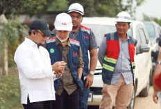 Waka DPRD Jambi Ivan Wirata Tinjau Jalan Provinsi di Jaluko