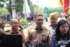 Dorong Lulusan SMK untuk Berwirausaha dan Menyerap Dunia Kerja