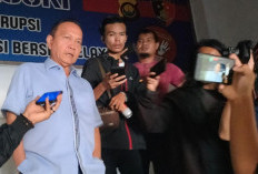Effendi Hatta Diperiksa KPK Kasus Suap Uang Ketok Palu RAPBD Jambi Untuk Tersangka Suliyanti