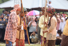 MANTAB! Kemendikbudristek Apresiasi Pagelaran Balayei di Lubuk Sakti Wujud Pelestarian Tradisi Muaro Bungo