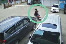 Aksi Curanmor Terekam CCTV, Hitungan Detik Motor Raib 