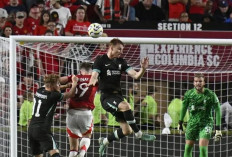 Liverpool Hancurkan Manchester United 3-0