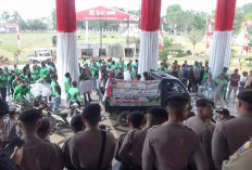 Ratusan Pengemudi Grab Demo di Kantor Gubernur, Pemprov Tampung Aspirasi dan Sampaikan ke Perusahaan