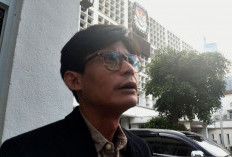 August Mellaz Sebut Tak Ada Pemusnahan Arsip Ijazah