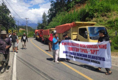 Ditolak Warga, Truk Sampah Menuju TPA di RPT Putar Balik