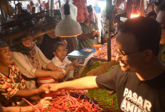 Kampanye di Jambi dan Temui Pedagang Pasar Angso Duo, Anies Tawarkan Beberapa Program