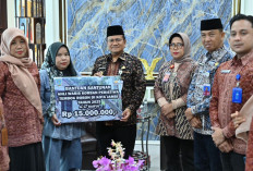 Walikota Maulana Serahkan Langsung Santunan Duka Kepada Keluarga Korban Bencana